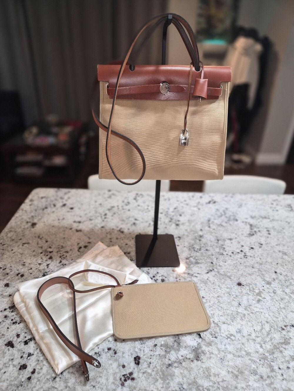 HERMÈS HERBAG ZIP 31 RETOURNE — NEUTRAL TOILE AND VACHE HUNTER